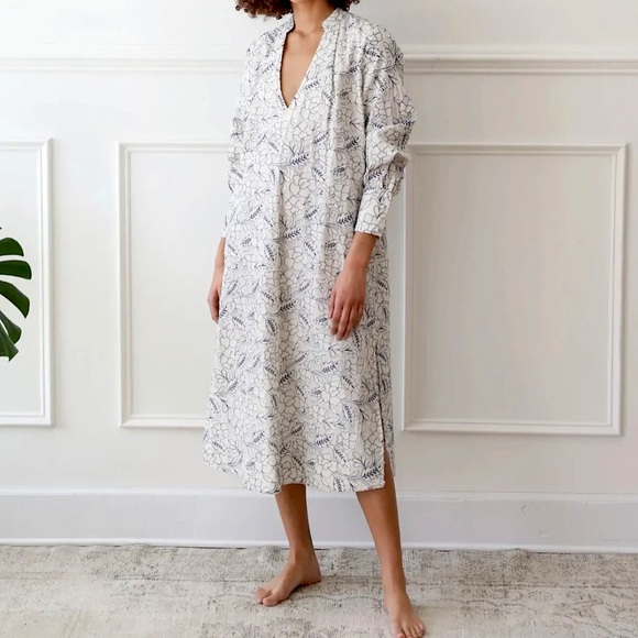 MILLE | 💙 NWT 💙 Esther Dress in Capri Print | Long Sleeve Resort Dress | XS - Picture 2 of 9